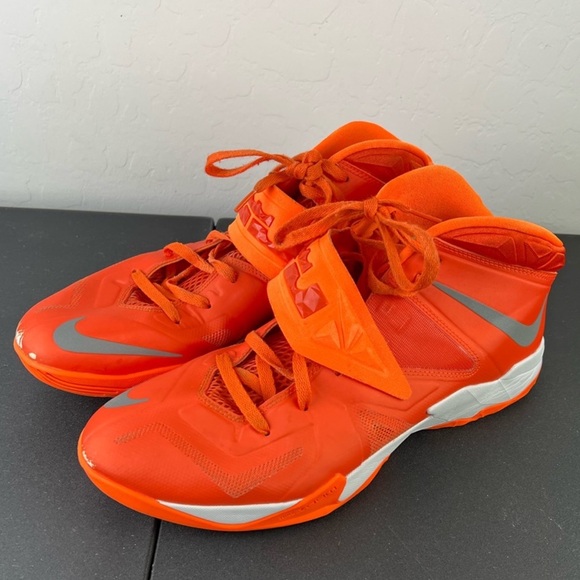 Nike LeBron XIII Bright Orange Crimson Basketball Shoes – Men’s Size 13 Retired